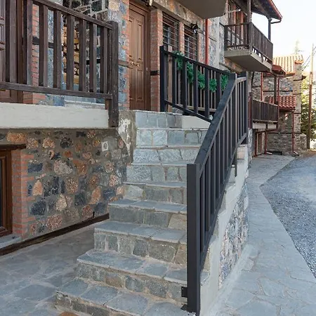 Palaios Agios Athanasios Luxury μaisonette * Agios Athanasios (Pella)
